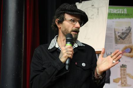 MrT (Éric Truant), dessinateur de presse et membre de Cartooning for Peace