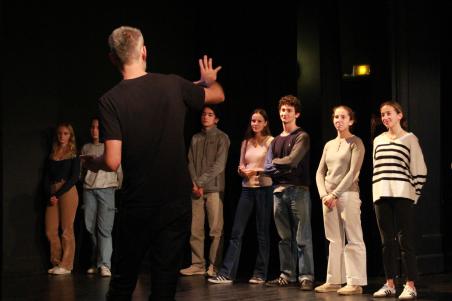 séance de théâtre en SIB avec Conor Short