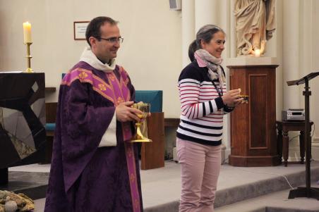 Messe d'envoi des étudiants à la chapelle avec le Père Olivier Plainecassagne